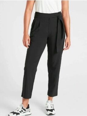 Athleta Skyline Pant II Black Ankle Cropped Pants size 8